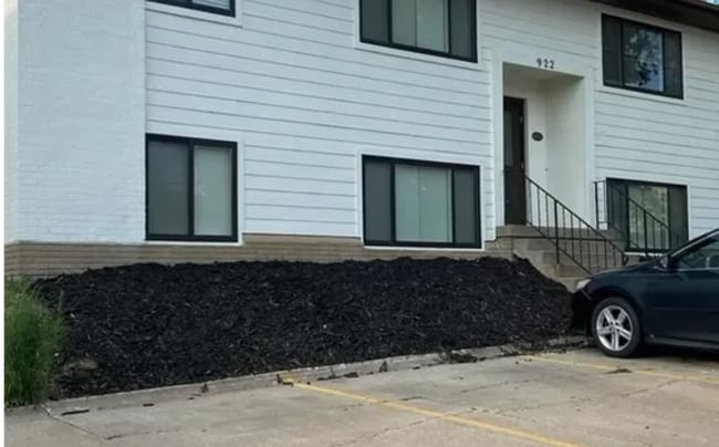 Photo - 922 Boston Way