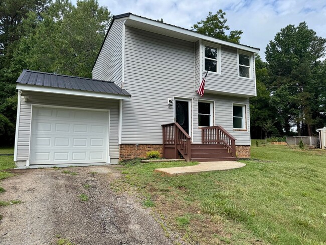 Building Photo - Welcome Home!