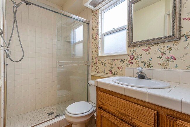 Photo - Well maintained 2 bedroom home