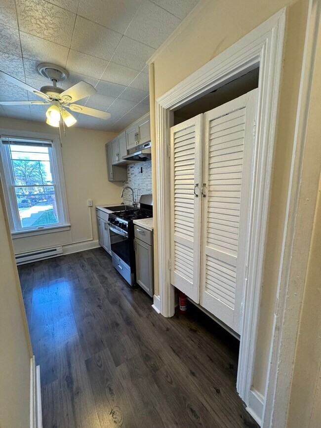 Photo - 301 N Catherine St Unit 2