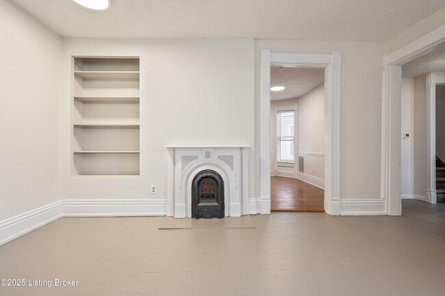 Photo - 1704 Rosewood Ave