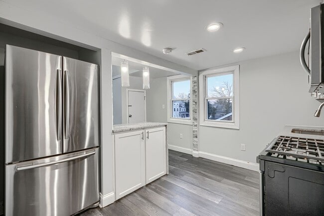 Photo - 4012 Fernhill Ave Unidad 3FL