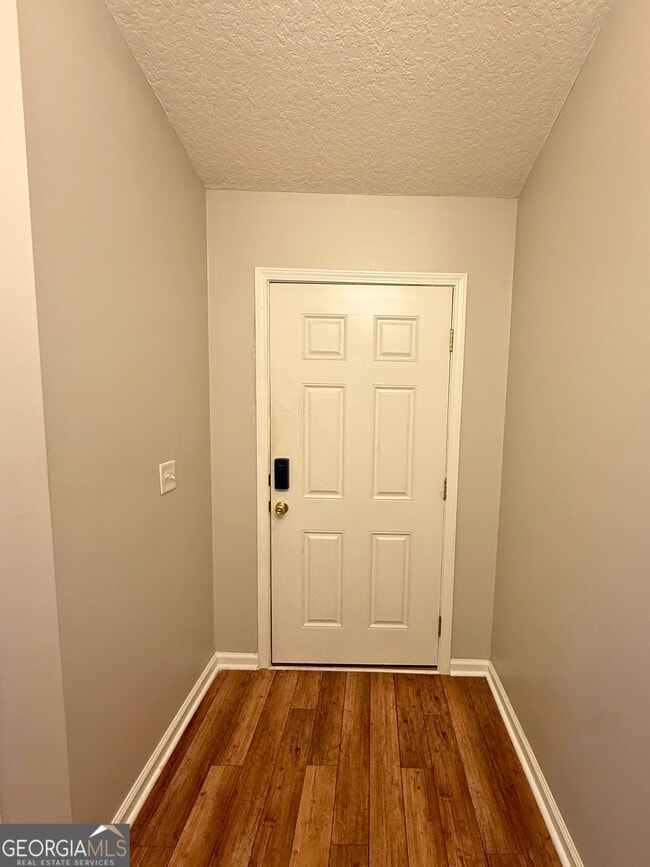Photo - 122 Royal Acres Cir