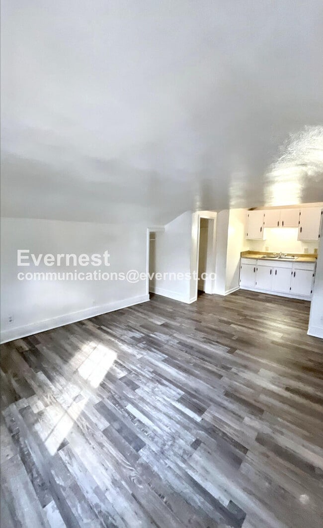 Photo - 413 N Moore Rd Unit 5