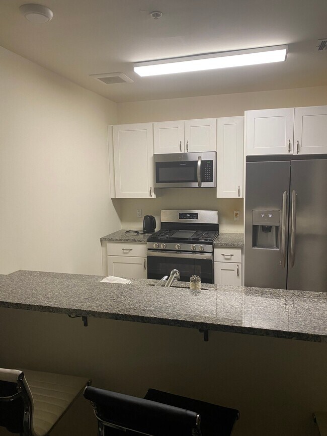 90 Clinton Ave Unidad 306