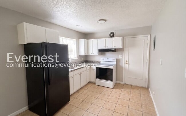 Photo - 907 Garywood Pl