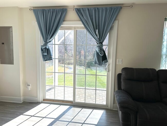 Photo - 8773 Elsing Green Dr