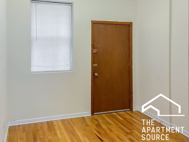 Photo - 2525 N Lincoln Ave Unit D2