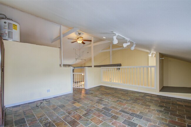 Photo - 5313 Palmetto St Unidad B