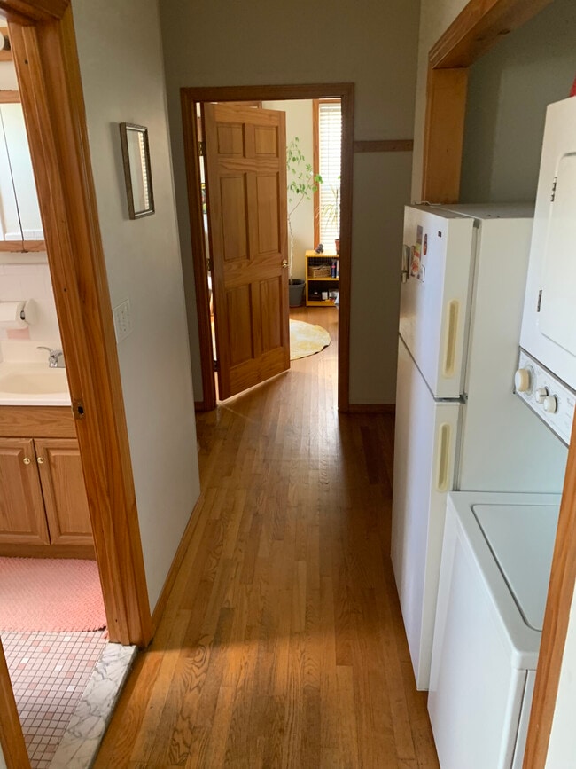 29 Park St Unit 1