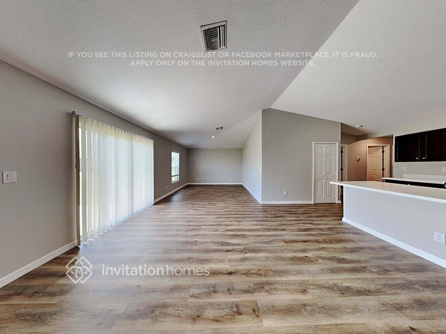 Photo - 329 NE 17th Ave