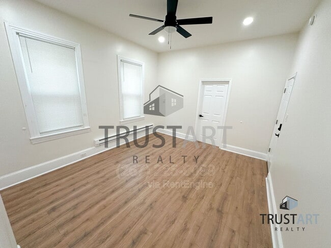 Photo - 4633 Penn St Unit 1