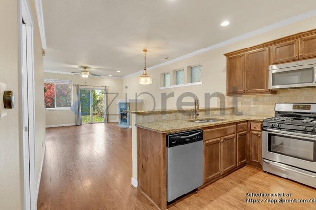 Photo - 17547 SW Vanguard Ln