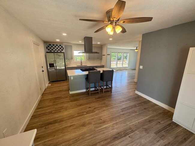 Photo - 6620 NE Pettibone Dr