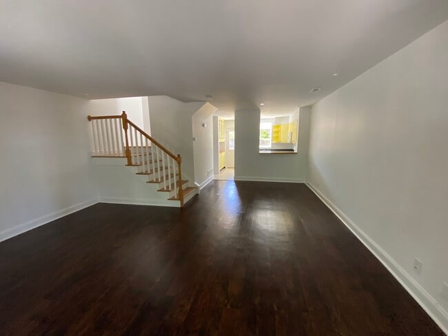 Photo - 269 E Montana St