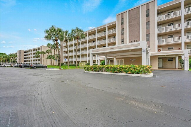 1200 NW 87th Ave Unit 410
