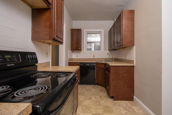 Photo - 489 Hamilton St