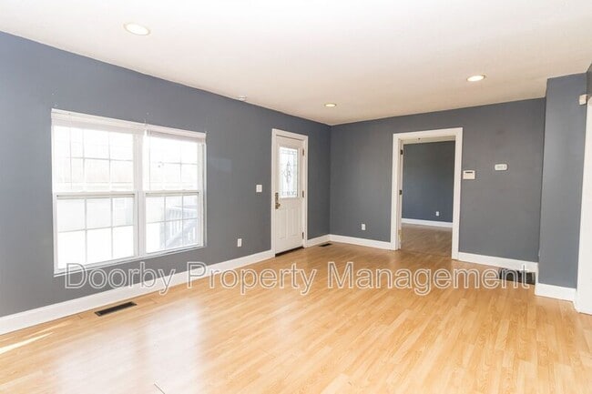 Photo - 1707 Kirby Ave Unit B