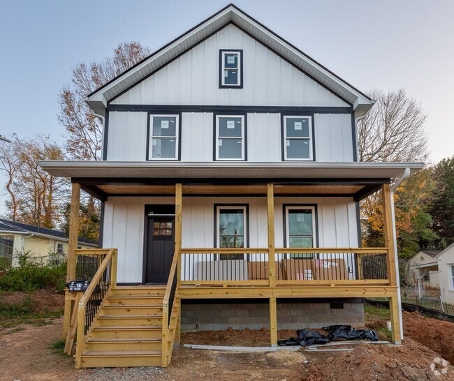 Building Photo - 71 Oakley Rd Rental