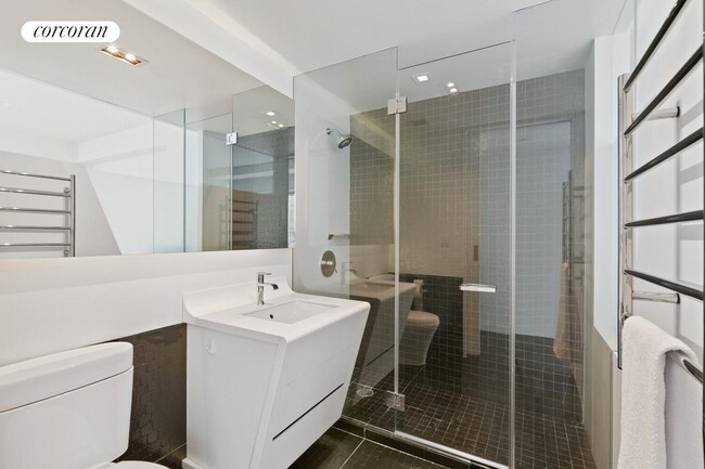 Photo - 123 Washington St