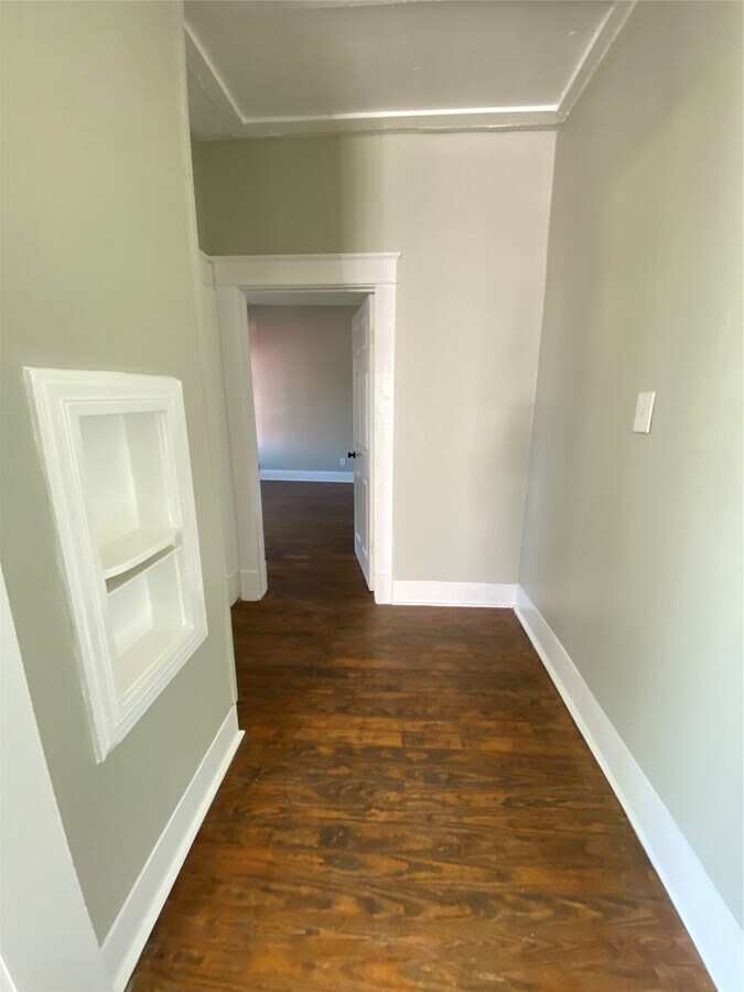 Photo - 706 Dumble St