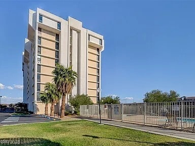 Building Photo - 3930 University Center Dr Unit 806
