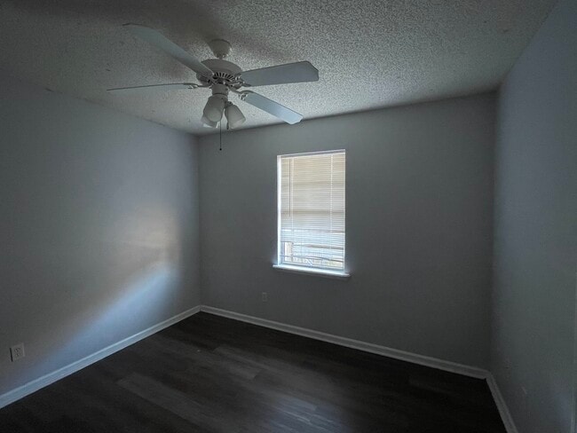 Photo - 3933 Heatherwoods Dr