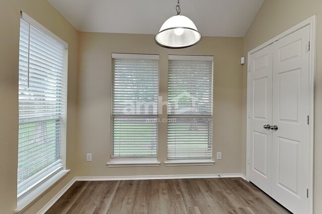 Photo - 741 Fairview Ave