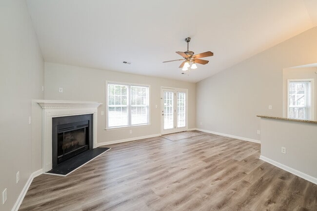 Photo - 2459 Joshua Ln