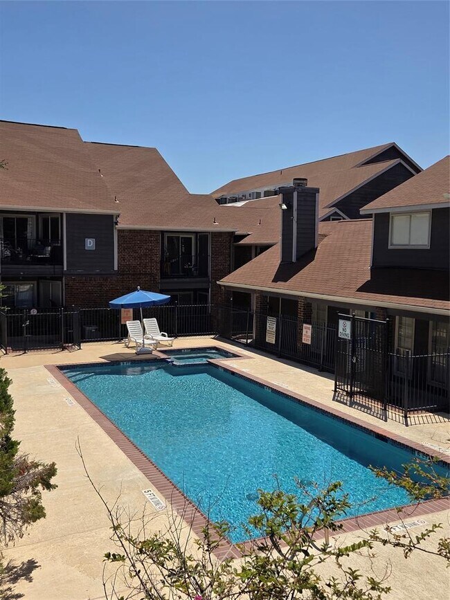 Photo - 1840 Burton Dr Unit 142