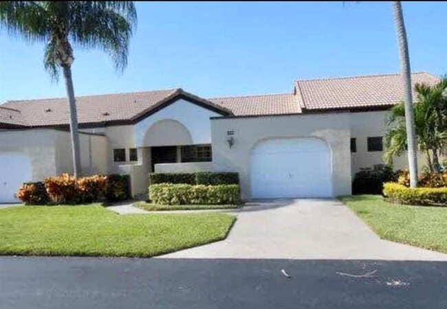 Building Photo - 8350 Mooring Cir