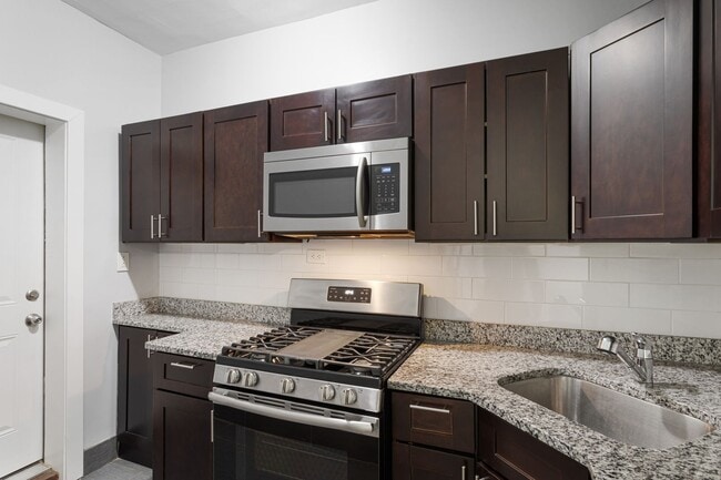 Photo - 6112 N Winthrop Ave Unit 1E