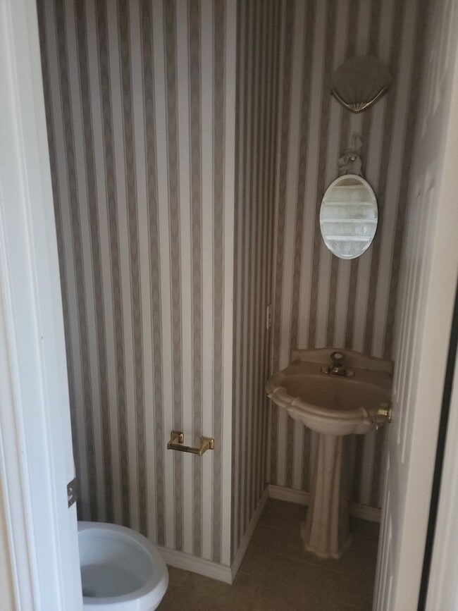Photo - 4 bedroom 3.5 bathrooms
