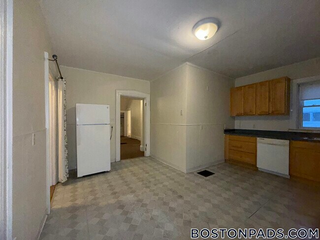 84 Walker St Unit 1