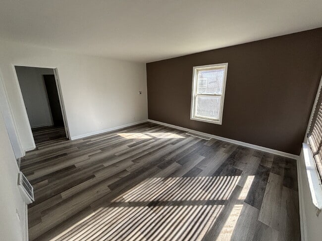 Photo - Charming 4-Bed Home in Tarrytown!