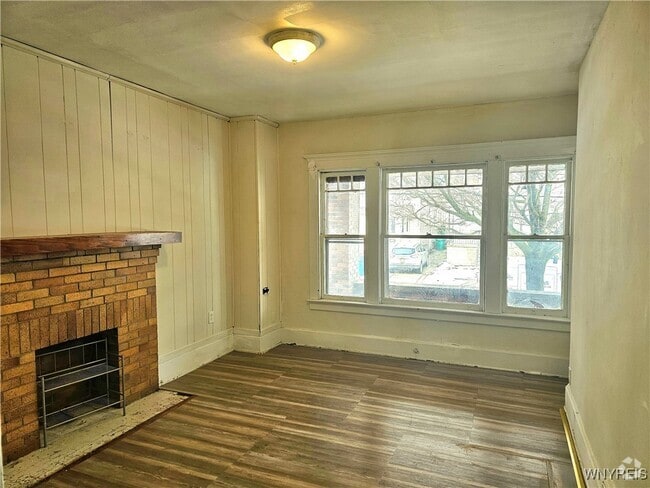 Building Photo - 109 Spaulding St Rental