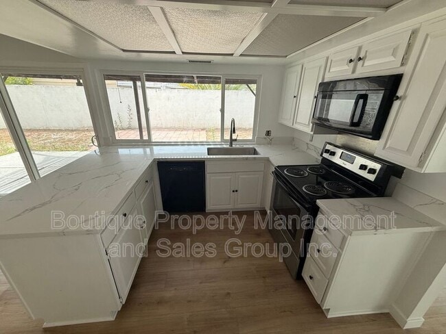 Photo - 24625 Overlake