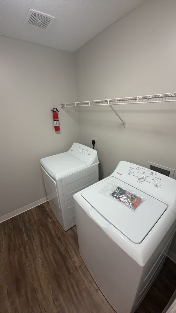 Country Walk Apartments