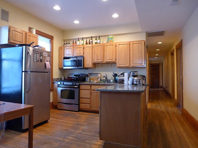 Photo - 15 Carmel St