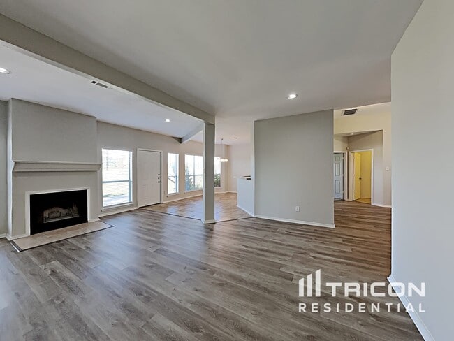 Photo - 1081 Treehouse Ln