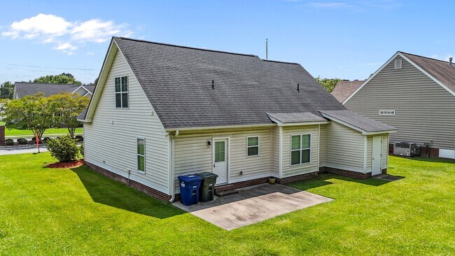 Photo - 2400 Camille Dr