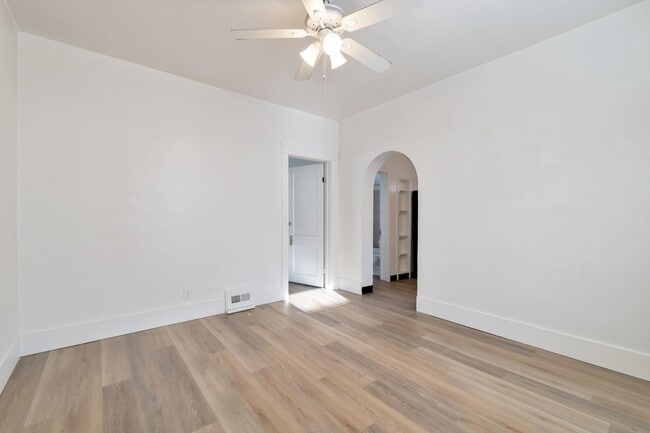 Building Photo - Eccles-Triplex Unit #3