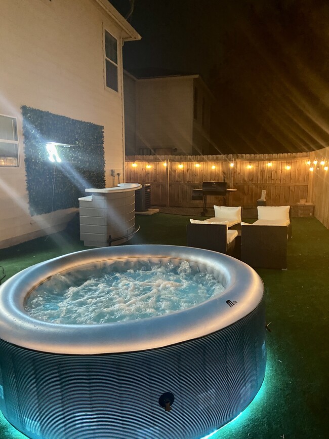 Photo - 410 Mahogany Chest