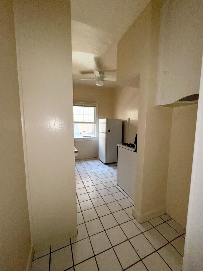 Photo - 1825 Ivar Ave Unit 209