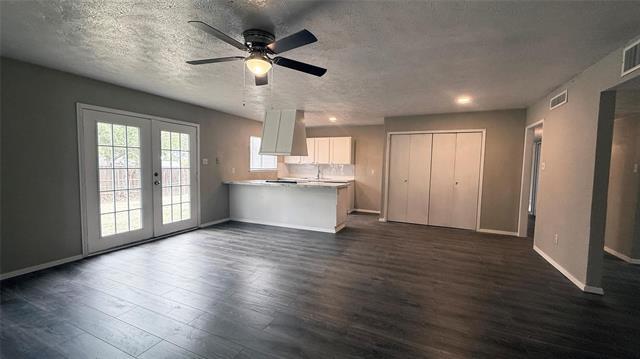 Photo - 6933 Glenhurst Dr