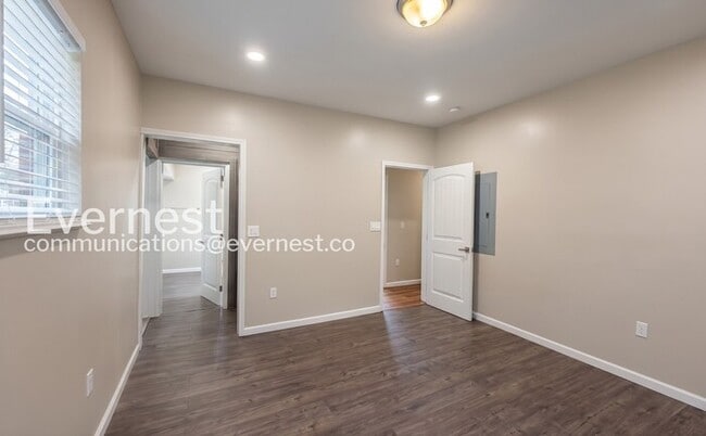 Photo - 1738 31st St SW