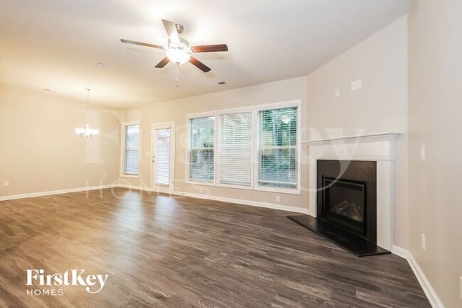 Photo - 3628 Moon Crest Dr