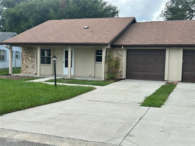 54 Ivy Ln