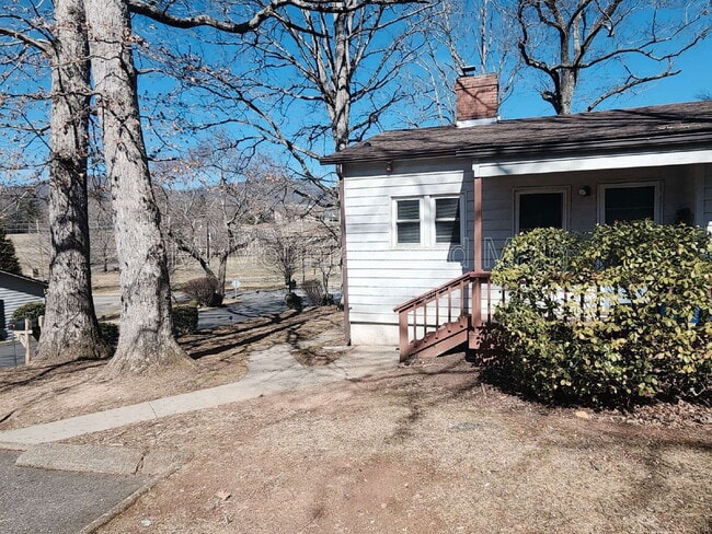 Photo - 2 Woodlands Dr