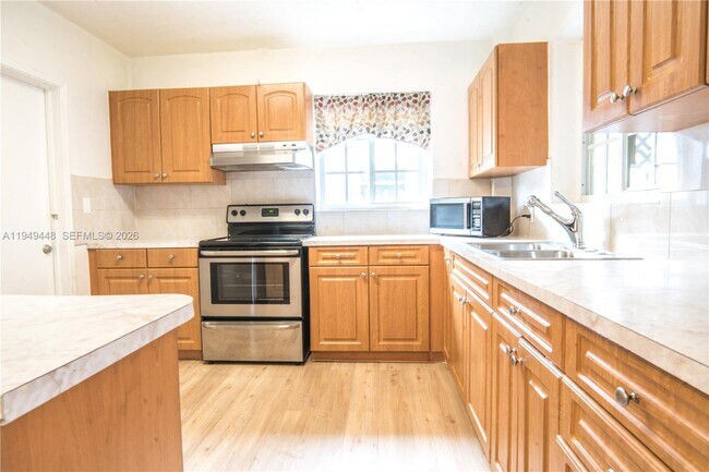 Photo - 5807 SW 41st St